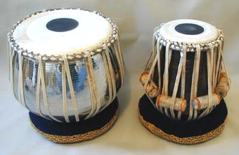 a set of tablas, the larger drum is for the left hand - www.sitarsetc.com